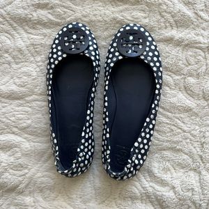Tory Burch • navy & white polka dot flats shoes • size 8